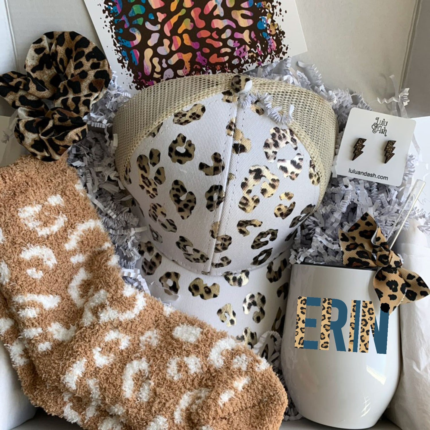 Big Dot of Happiness Leopard Print - Square Favor Gift Boxes - Cheetah  Party Bow Boxes - Set of 12 : Amazon.in: घर और किचन